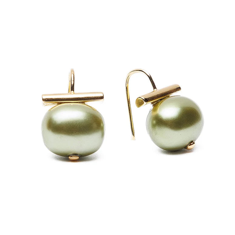 C. C. & Co. Classic Pebble Pearl Earrings