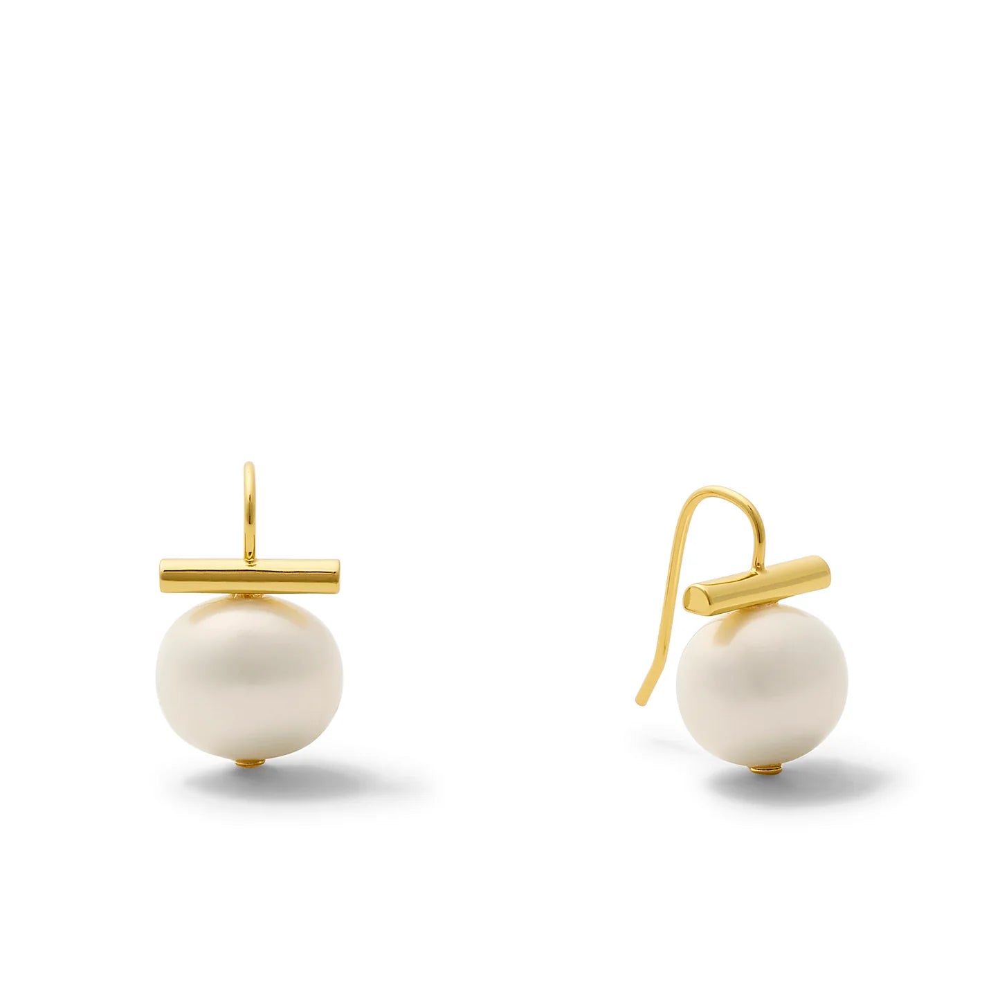 C. C. & Co. Classic Pebble Pearl Earrings